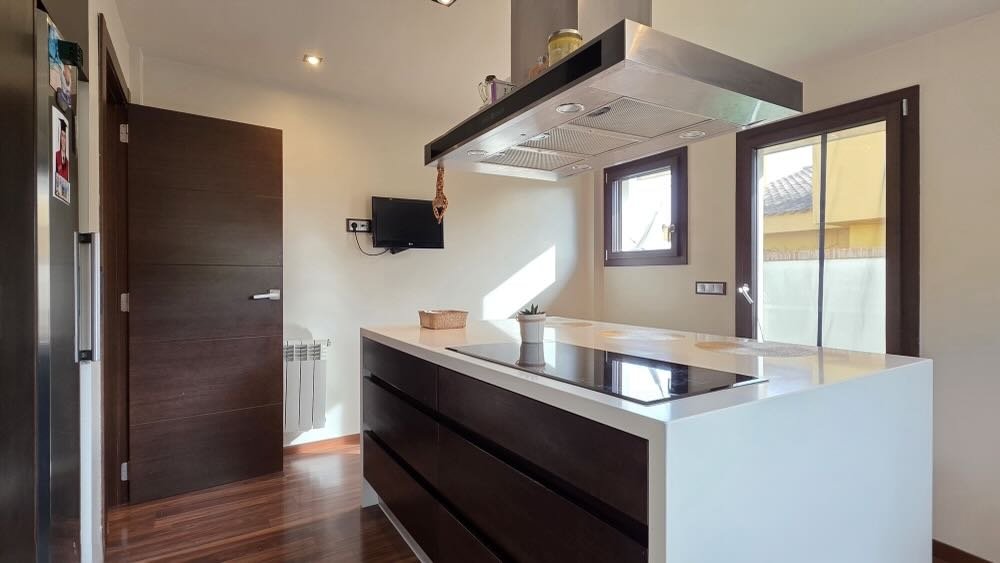 Property 2464 - Image 31